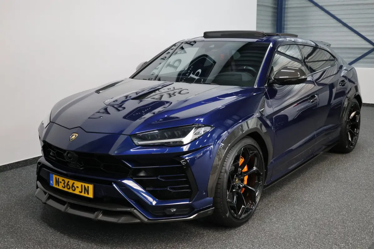 4.0 V8 NOVITEC 750+PK FULL CARBON/3D B&O/PANO/ACHTERAS.B/LEDER+MASSAGE/23" LMV/360 CAM/ACC/ECC/12 MND GARANTIE!