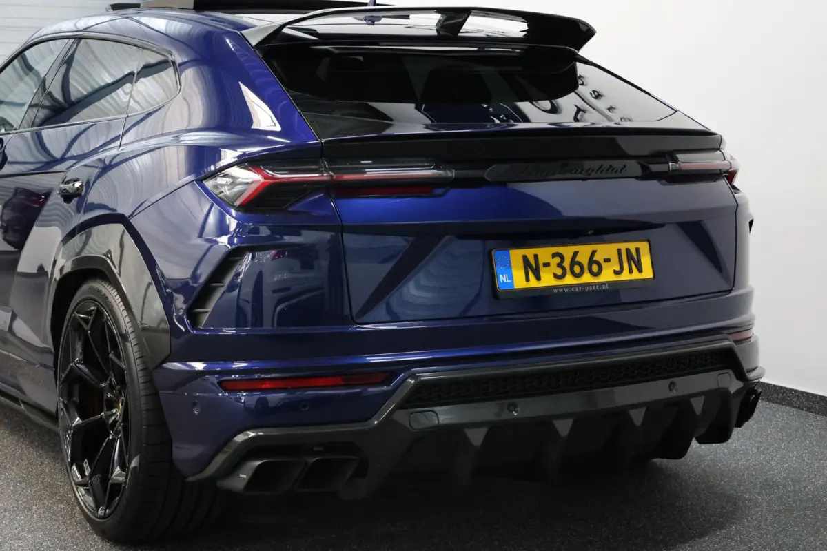 4.0 V8 NOVITEC 750+PK FULL CARBON/3D B&O/PANO/ACHTERAS.B/LEDER+MASSAGE/23" LMV/360 CAM/ACC/ECC/12 MND GARANTIE!