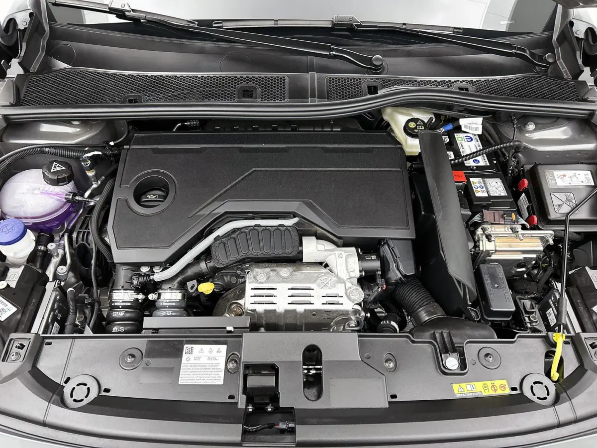 1.2 Hybrid 145 e-DCS6 GT | Automaat | tot 8 jaar garantie | GT | LED | Sportstoelen | Camera | Lichtmetalen velgen | Parkeersensoren | Elektrisch bedienbare stoelen | Massage | Stoelverwarmi