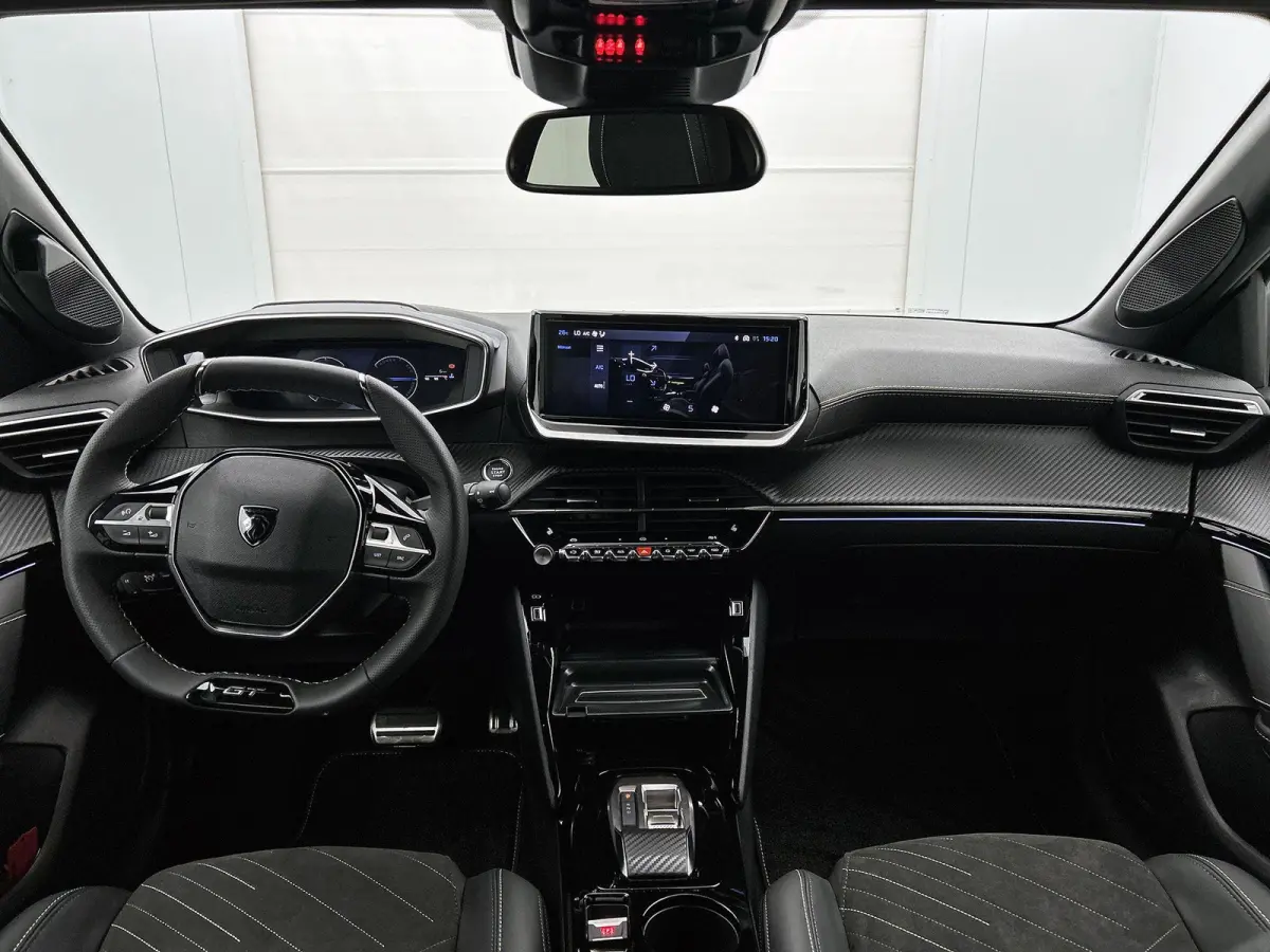 1.2 Hybrid 145 e-DCS6 GT | Automaat | tot 8 jaar garantie | GT | LED | Sportstoelen | Camera | Lichtmetalen velgen | Parkeersensoren | Elektrisch bedienbare stoelen | Massage | Stoelverwarmi