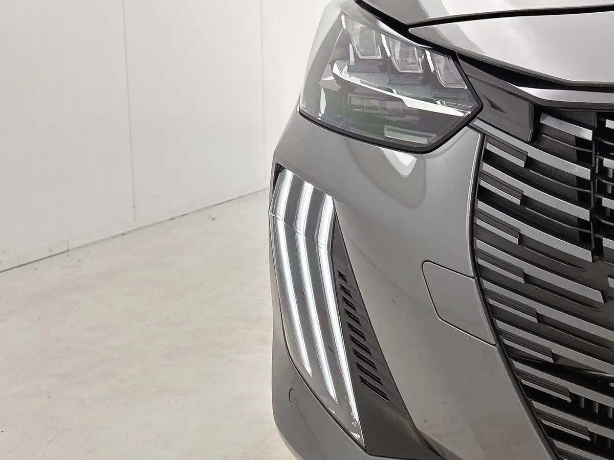 1.2 Hybrid 145 e-DCS6 GT | Automaat | tot 8 jaar garantie | GT | LED | Sportstoelen | Camera | Lichtmetalen velgen | Parkeersensoren | Elektrisch bedienbare stoelen | Massage | Stoelverwarmi