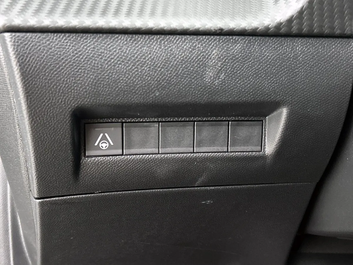 1.2 Hybrid 145 e-DCS6 GT | Automaat | tot 8 jaar garantie | GT | LED | Sportstoelen | Camera | Lichtmetalen velgen | Parkeersensoren | Elektrisch bedienbare stoelen | Massage | Stoelverwarmi