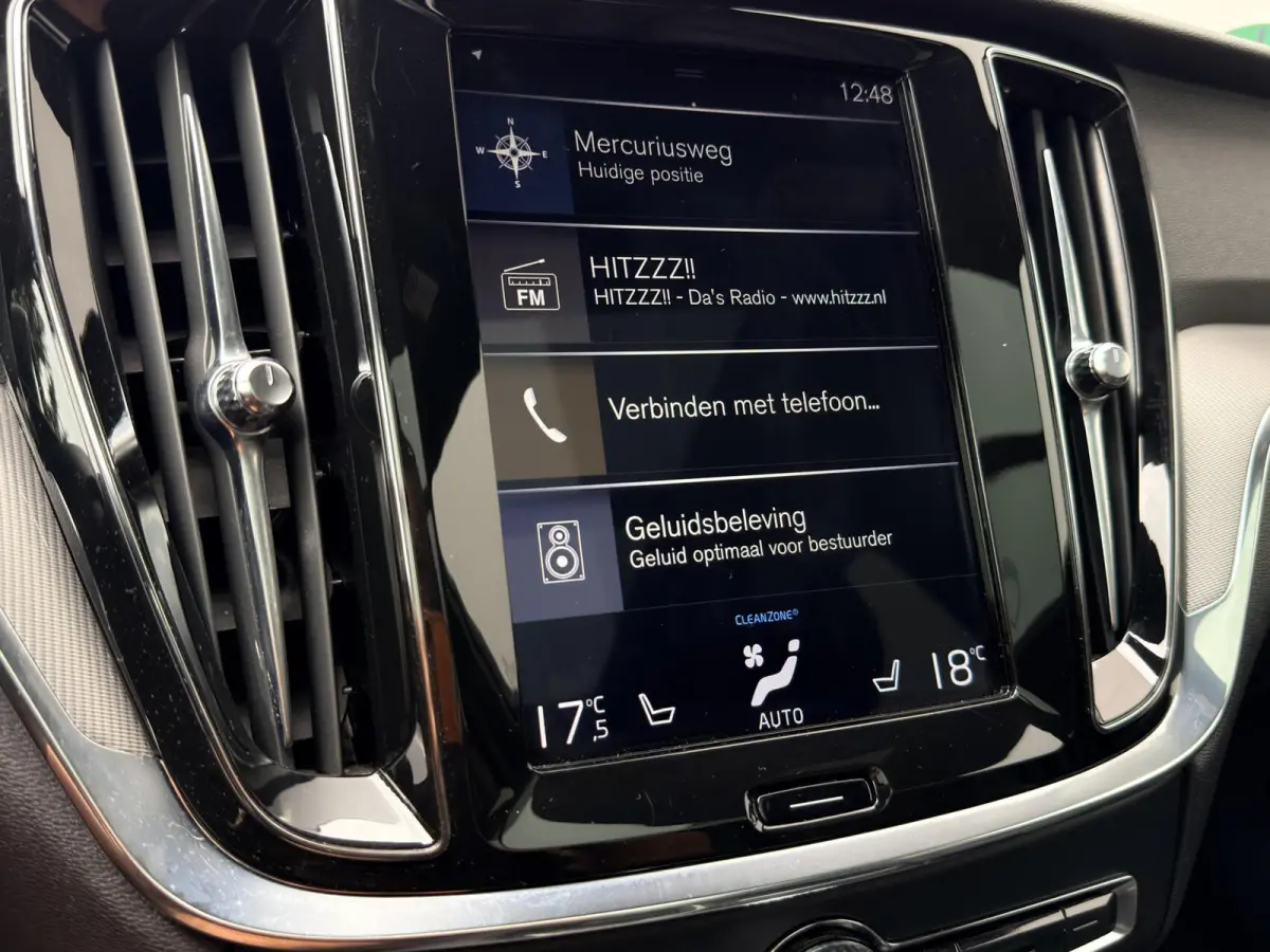2.0 T6 Twin Engine AWD R-Design Panodak|HUD|ACC|Memory|Keyless|
