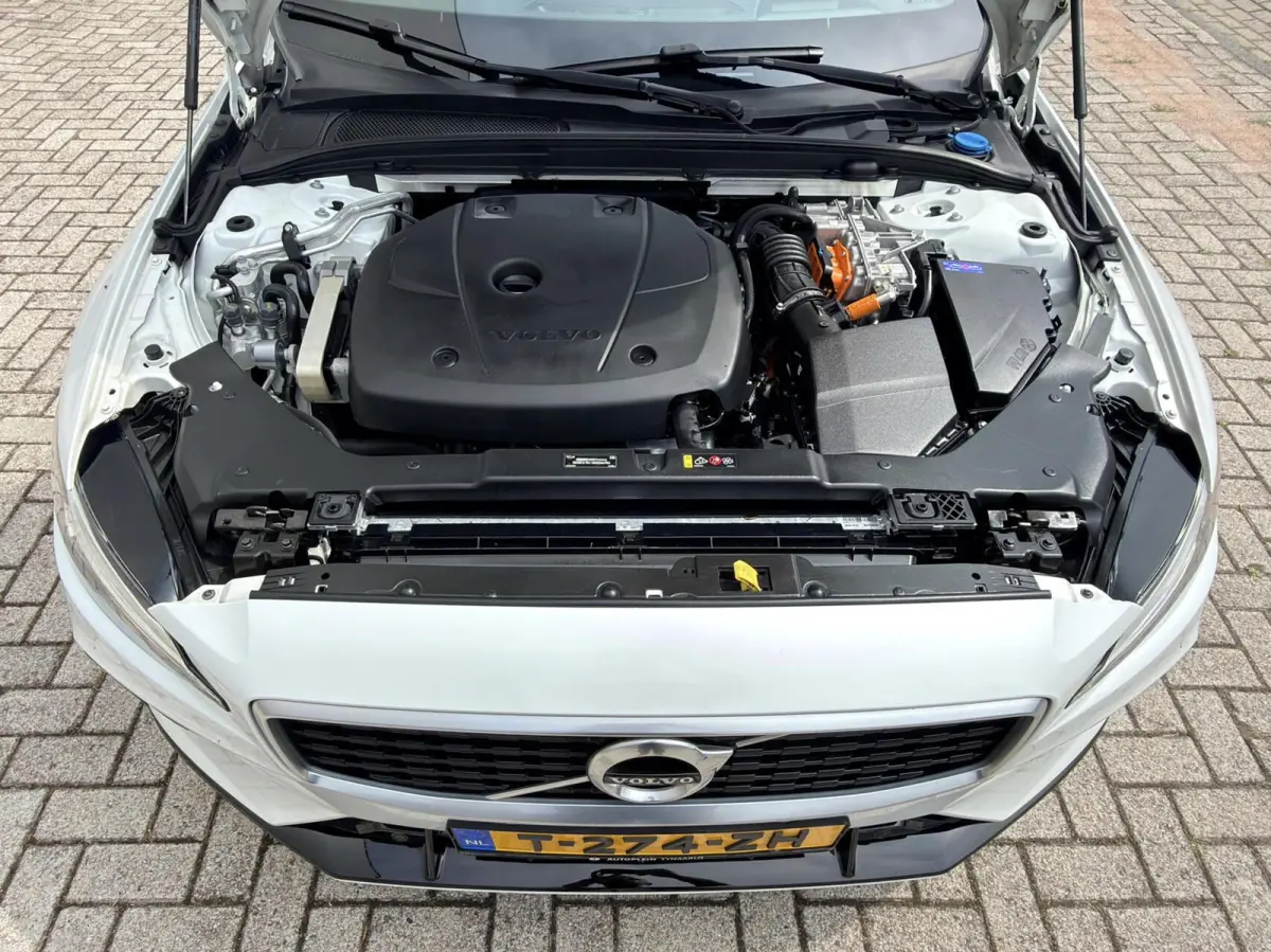 2.0 T6 Twin Engine AWD R-Design Panodak|HUD|ACC|Memory|Keyless|