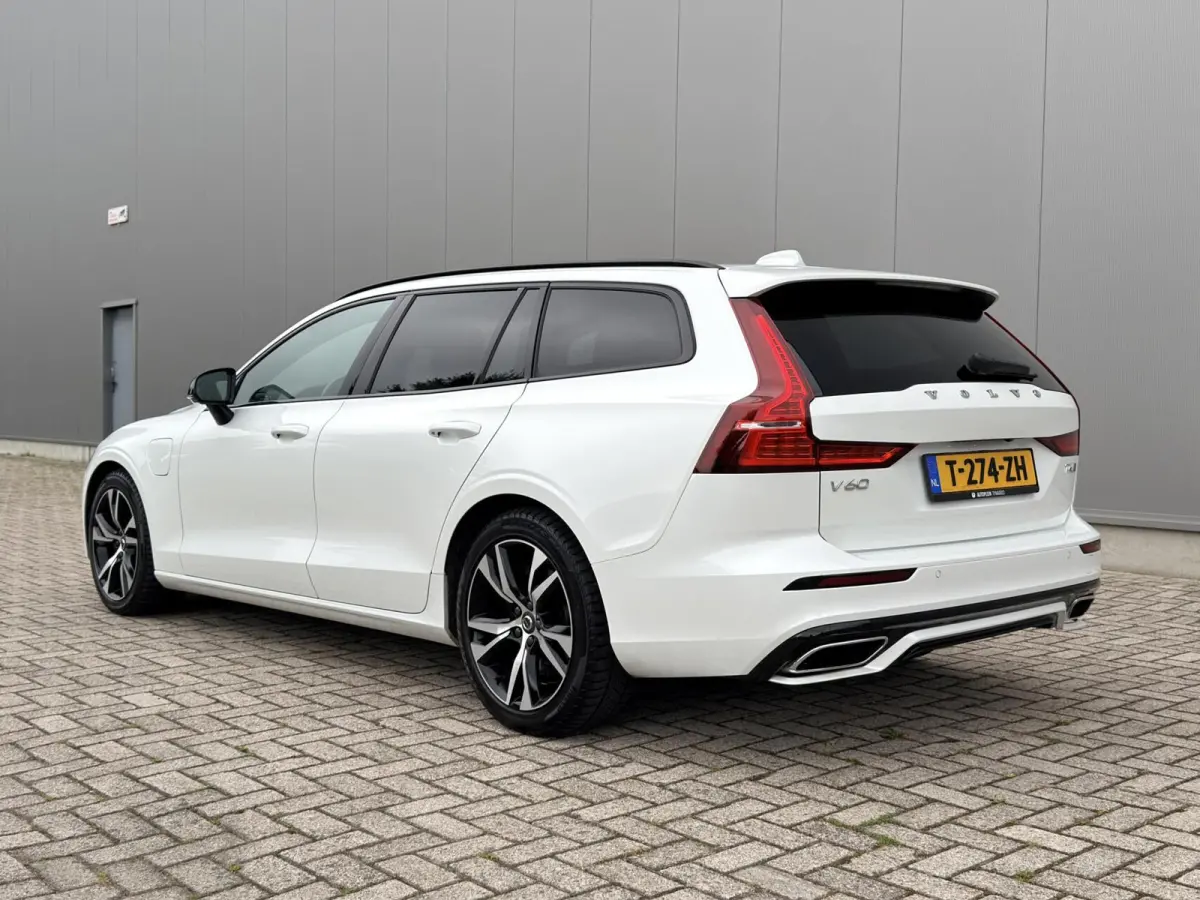 2.0 T6 Twin Engine AWD R-Design Panodak|HUD|ACC|Memory|Keyless|