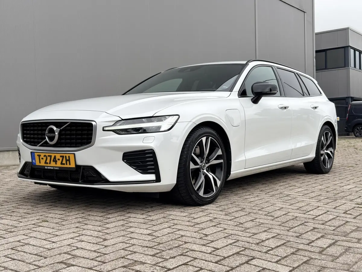 2.0 T6 Twin Engine AWD R-Design Panodak|HUD|ACC|Memory|Keyless|