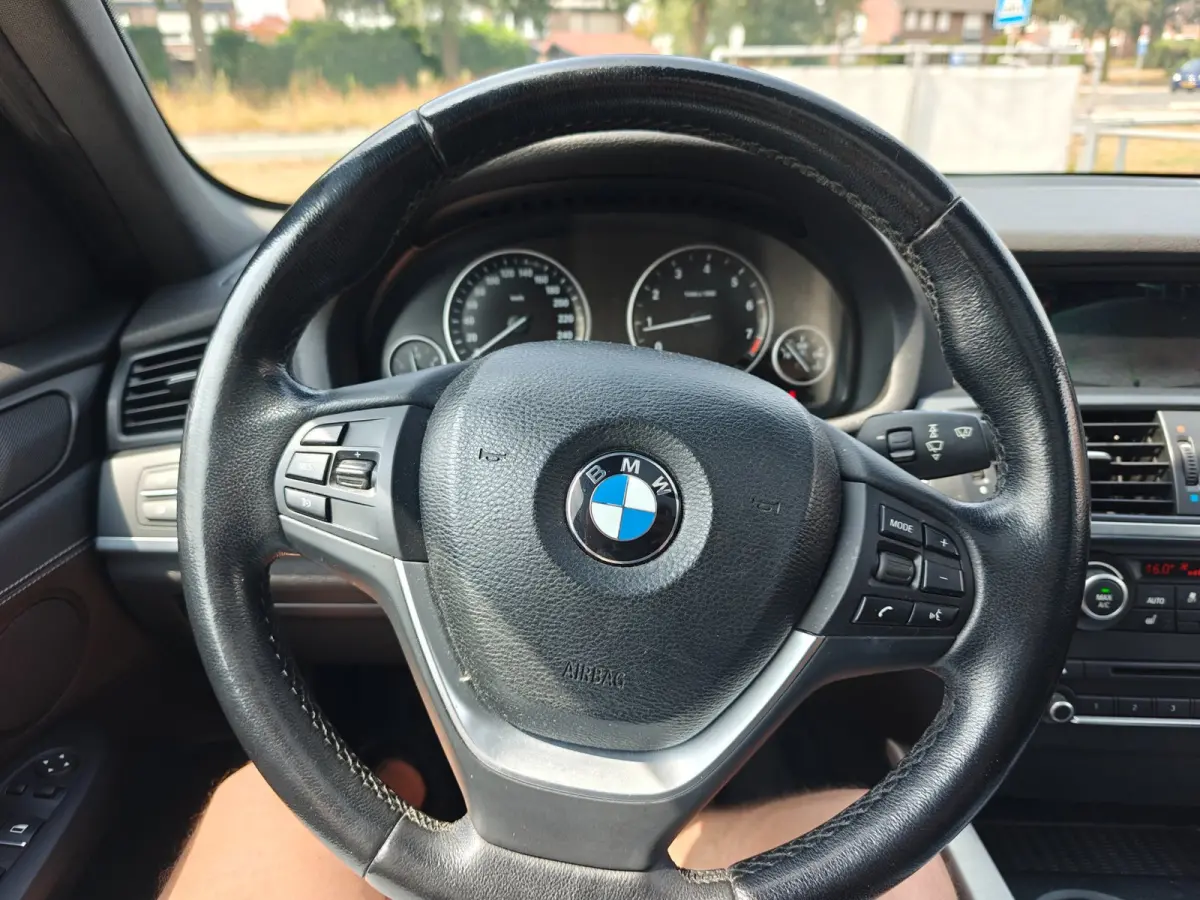 XDrive28i High Executive | Panoramadak | Lederen Bekleding | Trekhaak elektrisch
