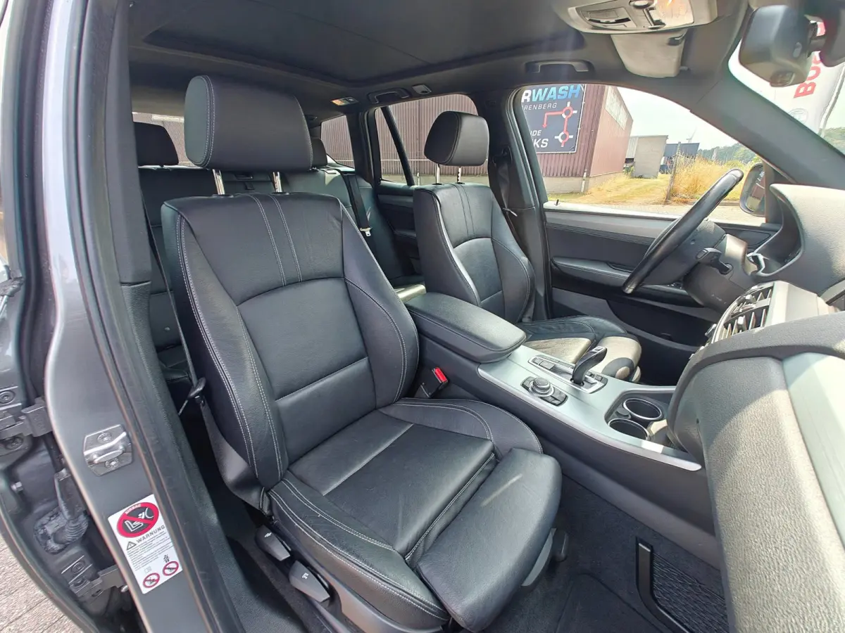XDrive28i High Executive | Panoramadak | Lederen Bekleding | Trekhaak elektrisch