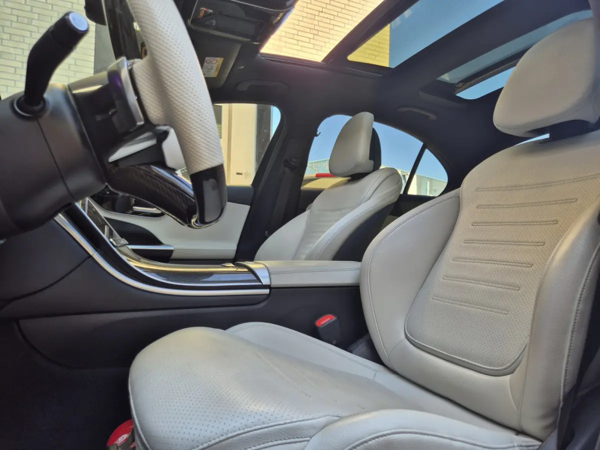 180 AMG Line | Burmester | Wit leder | Pano