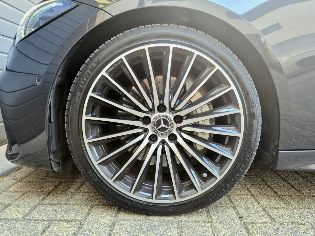 180 AMG Line | Burmester | Wit leder | Pano