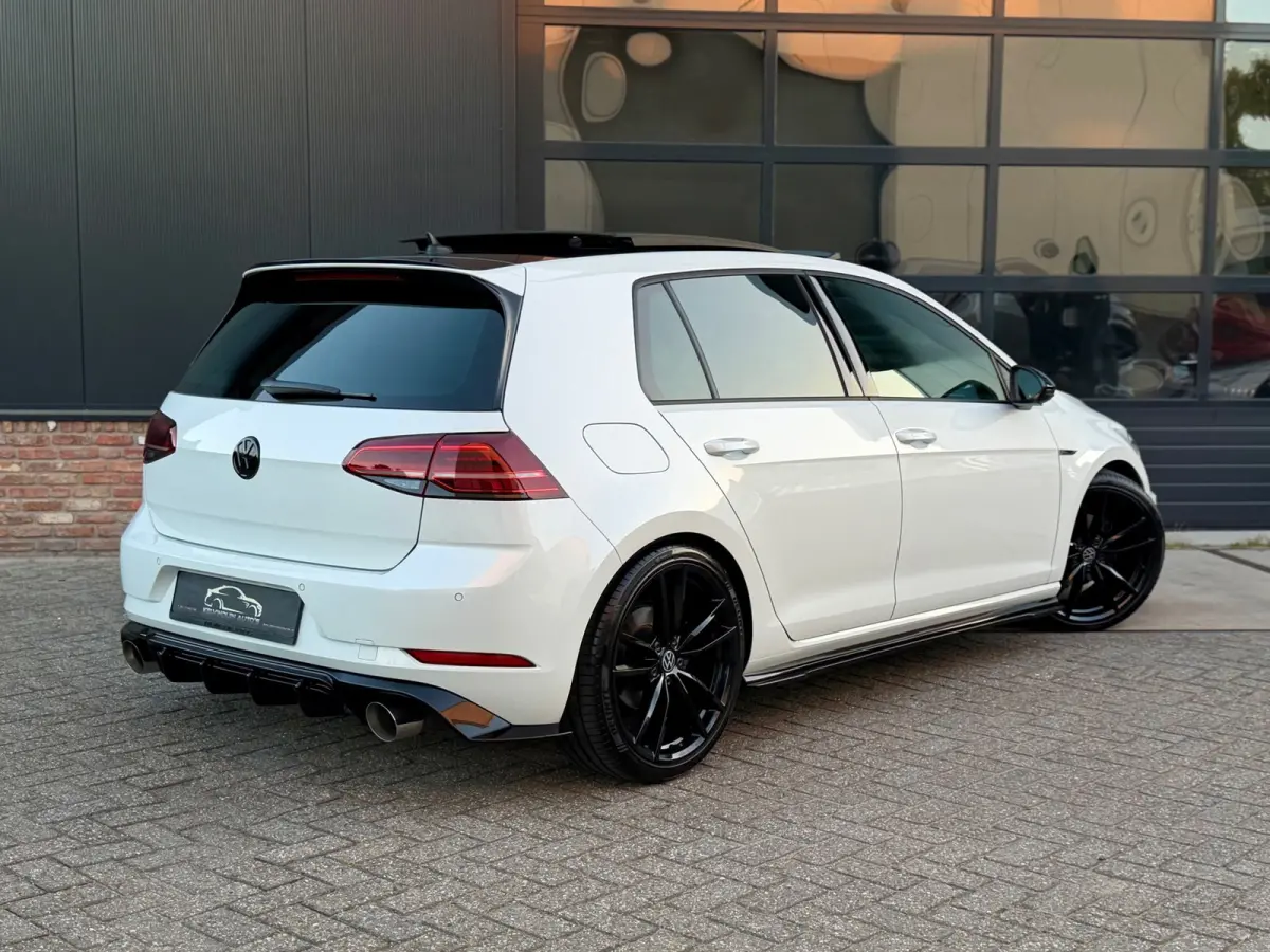 1.5 TSI Highline R-Line 150pk Pano/Virtual/Keyless/Nieuwstaat