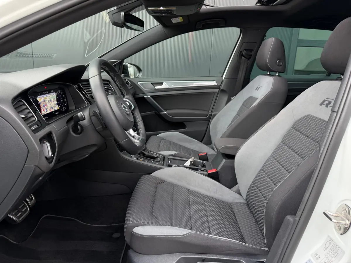 1.5 TSI Highline R-Line 150pk Pano/Virtual/Keyless/Nieuwstaat