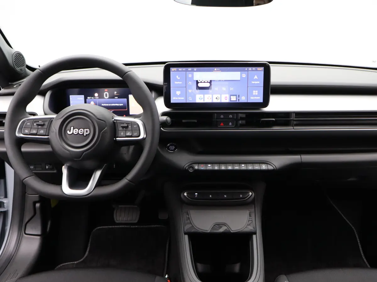 1.2 e-Hybrid Black Edition 8 Jaar Garantie | Camera | Adaptieve Cruise Control | Parkeersenoren | Draadloze Carplay | LED verlichting