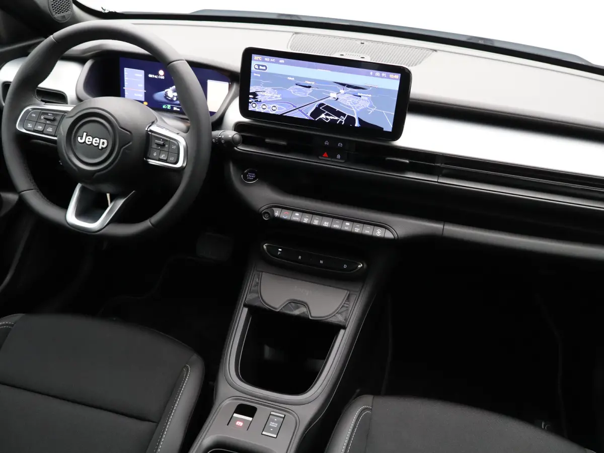 1.2 e-Hybrid Black Edition 8 Jaar Garantie | Camera | Adaptieve Cruise Control | Parkeersenoren | Draadloze Carplay | LED verlichting