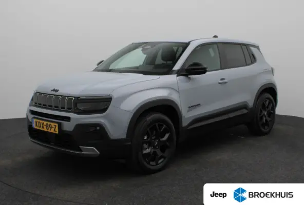 1.2 e-Hybrid Black Edition 8 Jaar Garantie | Camera | Adaptieve Cruise Control | Parkeersenoren | Draadloze Carplay | LED verlichting