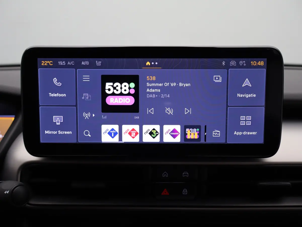 1.2 e-Hybrid Black Edition 8 Jaar Garantie | Camera | Adaptieve Cruise Control | Parkeersenoren | Draadloze Carplay | LED verlichting