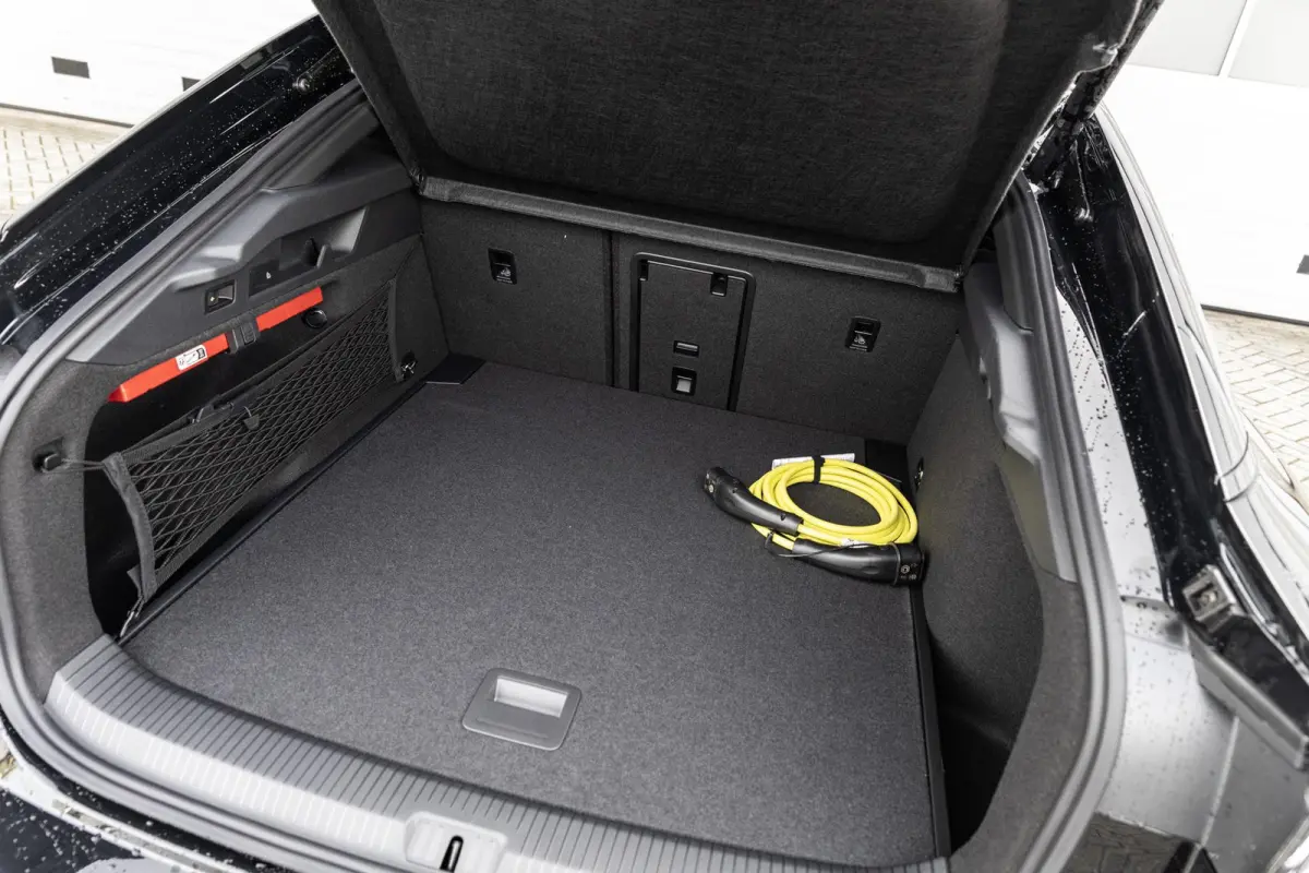 286pk Pro Limited Edition 77 kWh | Trekhaak Wegklapbaar | Elek Stoelen + Geheugen | Head-up