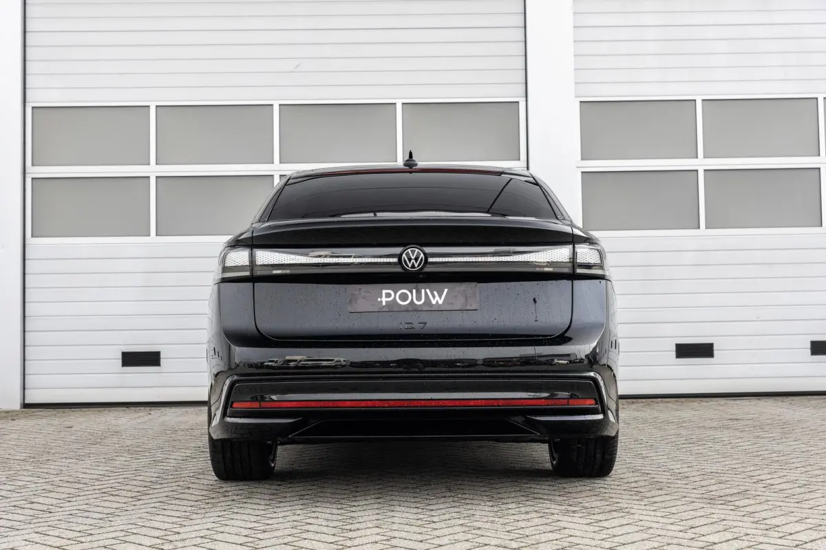 286pk Pro Limited Edition 77 kWh | Trekhaak Wegklapbaar | Elek Stoelen + Geheugen | Head-up