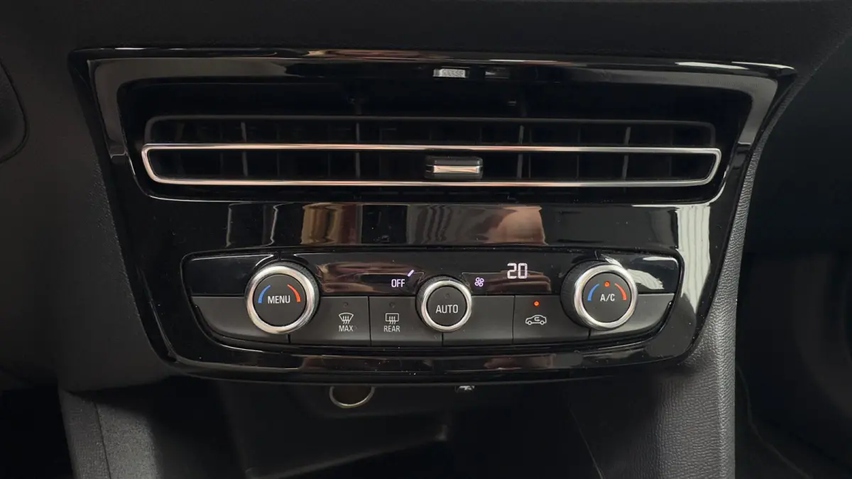 Level 3 50 kWh | 1e Eigenaar | Origineel Nederlands | Trekhaak | Dodehoek detectie | 100% SOH | Apple Carplay / Android Auto |