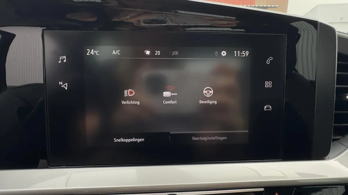 Level 3 50 kWh | 1e Eigenaar | Origineel Nederlands | Trekhaak | Dodehoek detectie | 100% SOH | Apple Carplay / Android Auto |