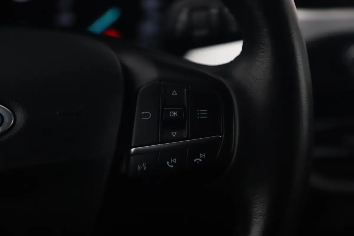 1.0 EcoBoost Trend Edition Business Navigatie Clima Cruise 16 inch LMV Parkeersensors Lane Assist Keyless
