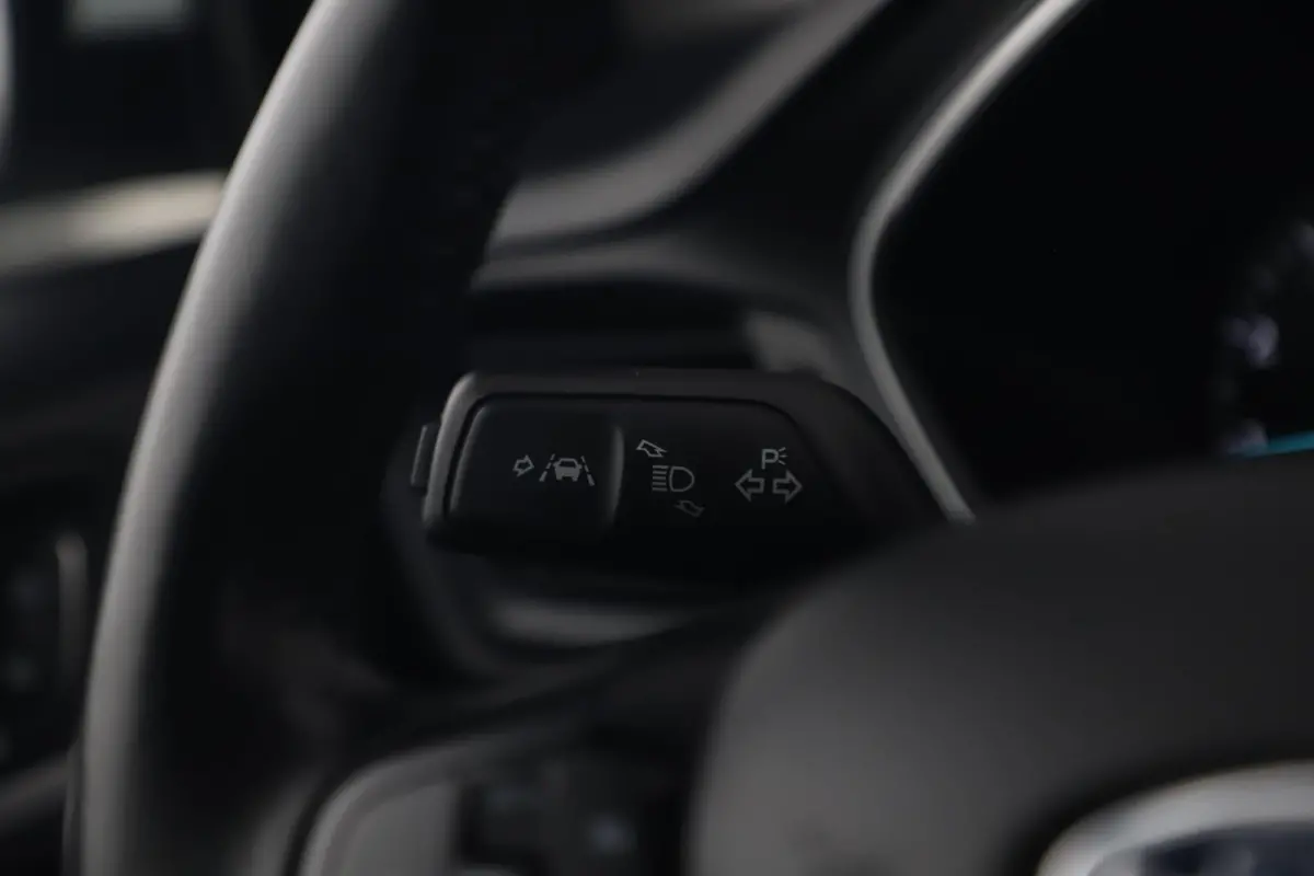 1.0 EcoBoost Trend Edition Business Navigatie Clima Cruise 16 inch LMV Parkeersensors Lane Assist Keyless