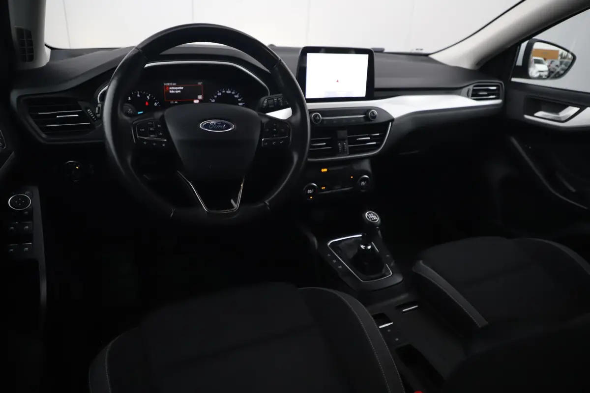 1.0 EcoBoost Trend Edition Business Navigatie Clima Cruise 16 inch LMV Parkeersensors Lane Assist Keyless