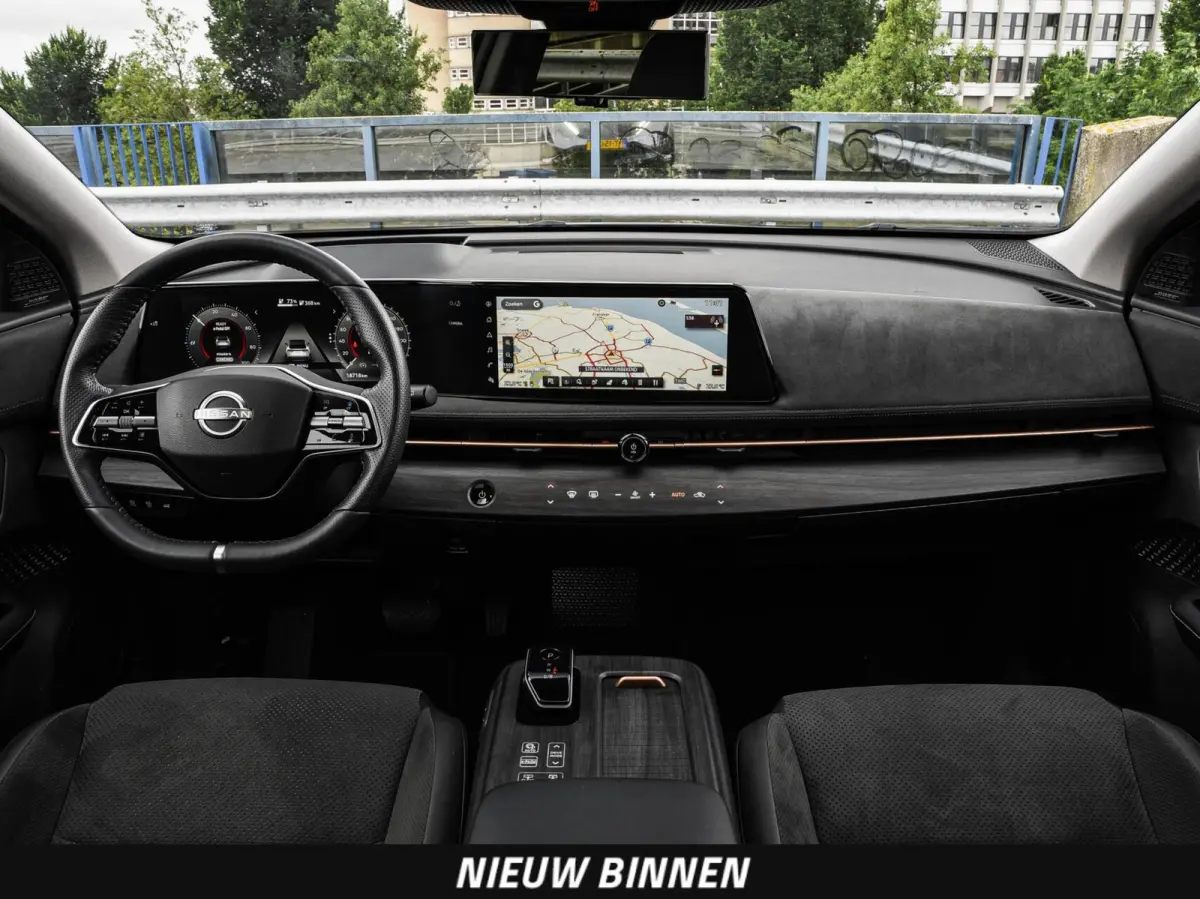Evolve 91 kWh | SOH 99% | Panoramadak | Trekhaak | ACC | HUD | Voorstoelen verwarmd en geventileerd | Warmtepomp | 360 Camera | 19"