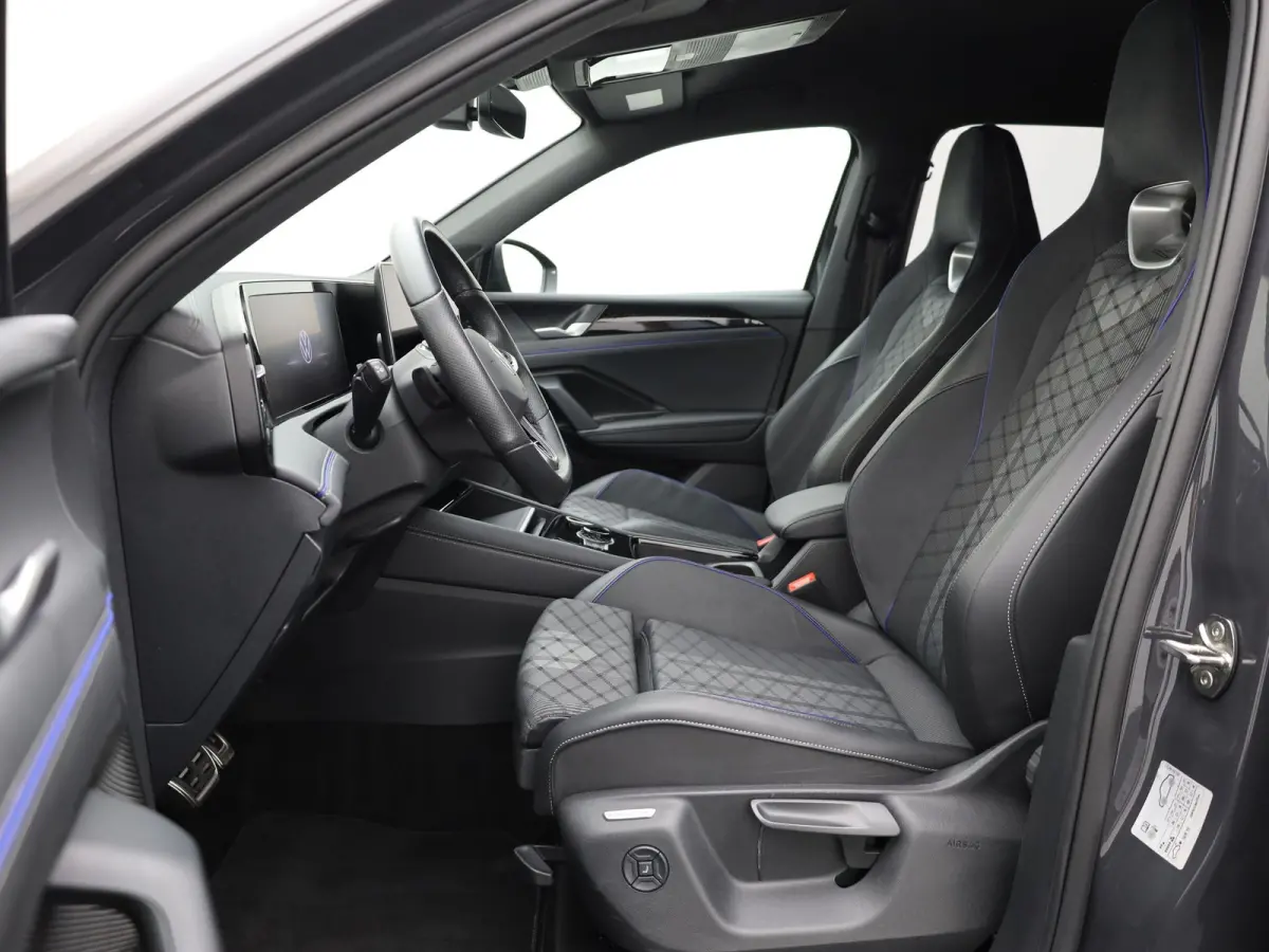 1.5 eTSI R-Line Edition | Head Up | Side Assist | Black Style | Prijs Rijklaar!!