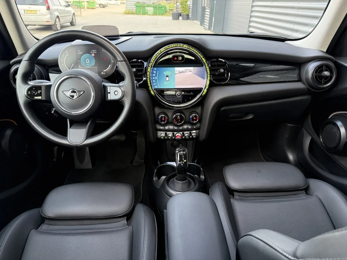 1.5 Cooper Pano/Leder/Apple/Camera