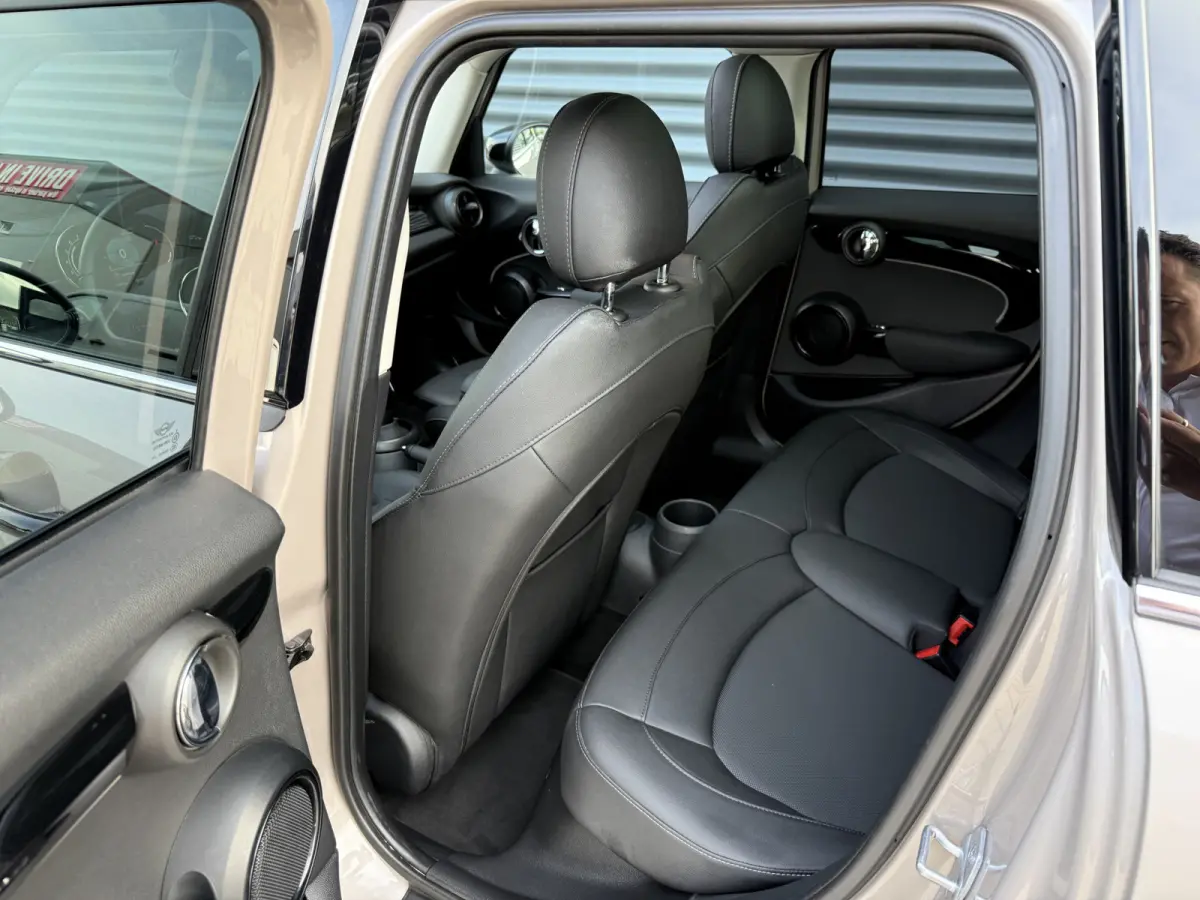 1.5 Cooper Pano/Leder/Apple/Camera
