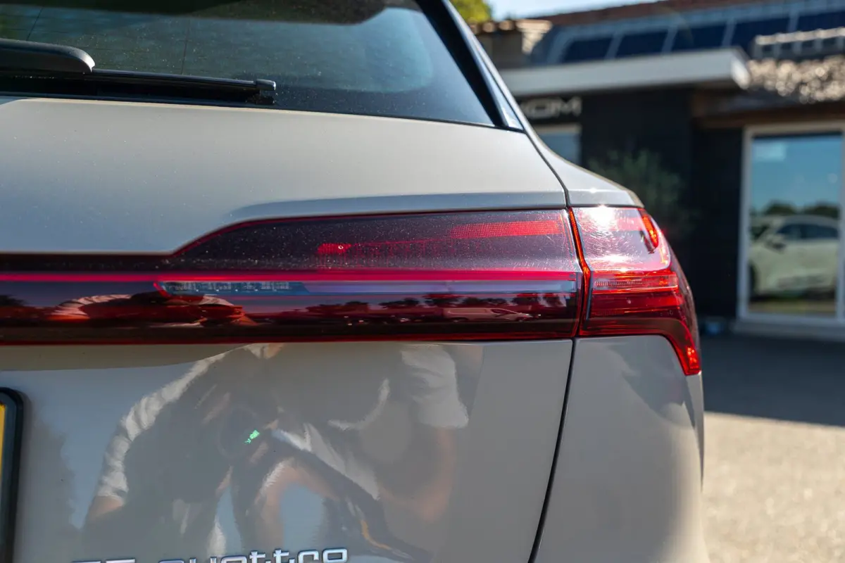 E-tron 55 quattro advanced Pro Line Plus 95 kWh Soh 95% I Siambiege I Luchtvering I Stoelkoeling & verwarming I B&O