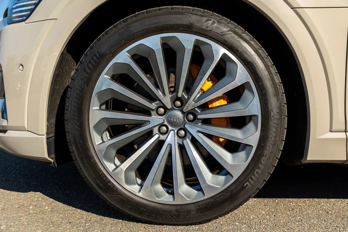 E-tron 55 quattro advanced Pro Line Plus 95 kWh Soh 95% I Siambiege I Luchtvering I Stoelkoeling & verwarming I B&O