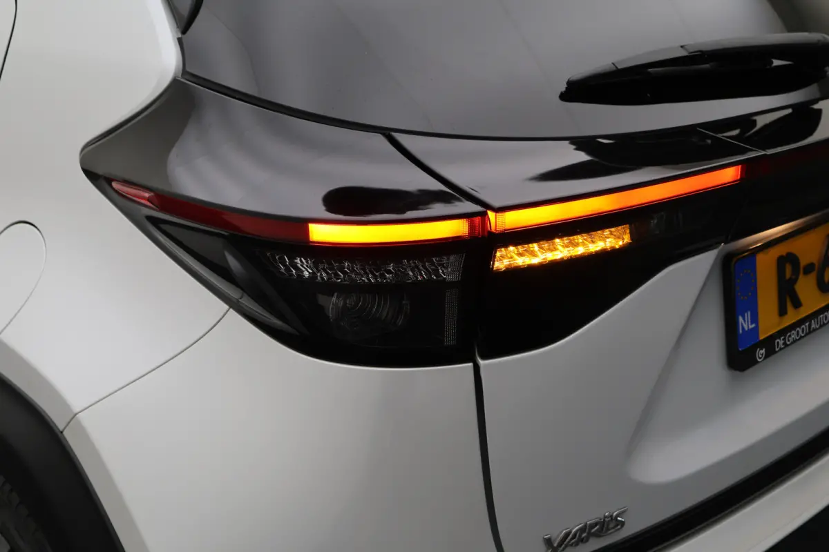 1.5 Hybrid Adventure Winterpakket, Climate, ACC, Camera, Apple Carplay, LED, PDC, 17''