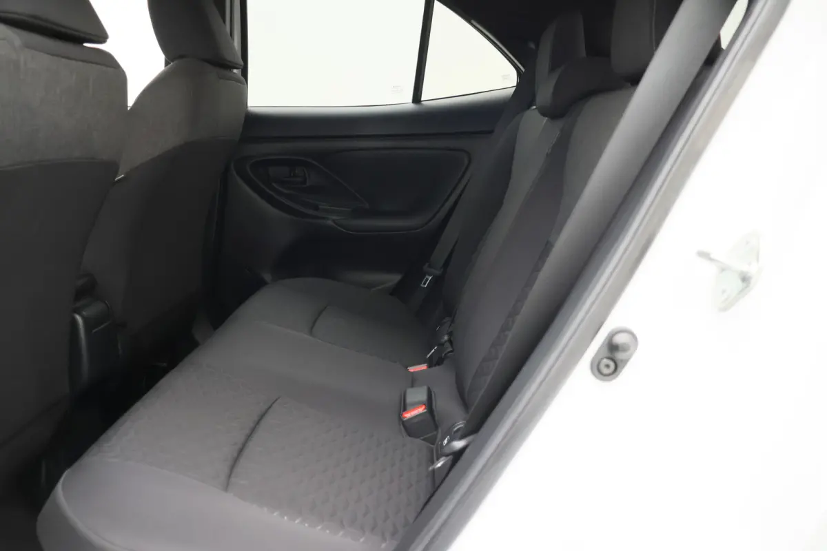 1.5 Hybrid Adventure Winterpakket, Climate, ACC, Camera, Apple Carplay, LED, PDC, 17''