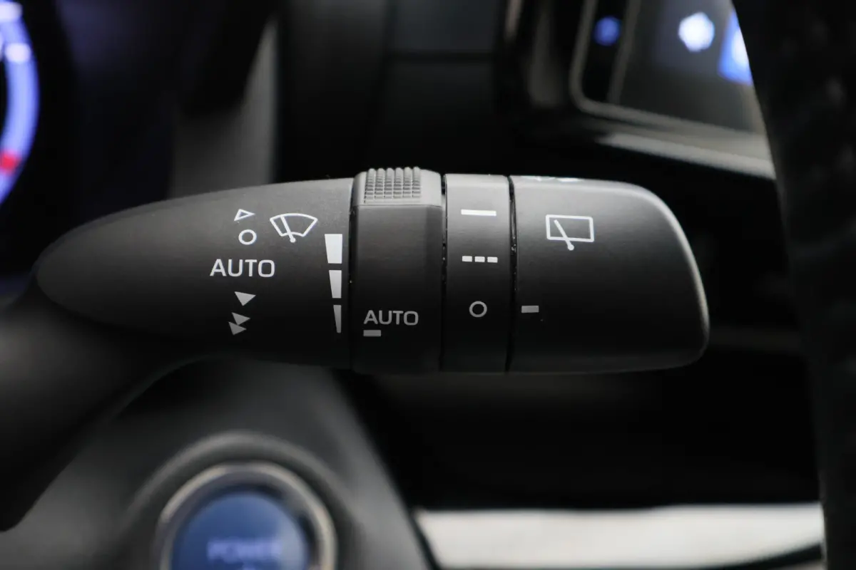 1.5 Hybrid Adventure Winterpakket, Climate, ACC, Camera, Apple Carplay, LED, PDC, 17''