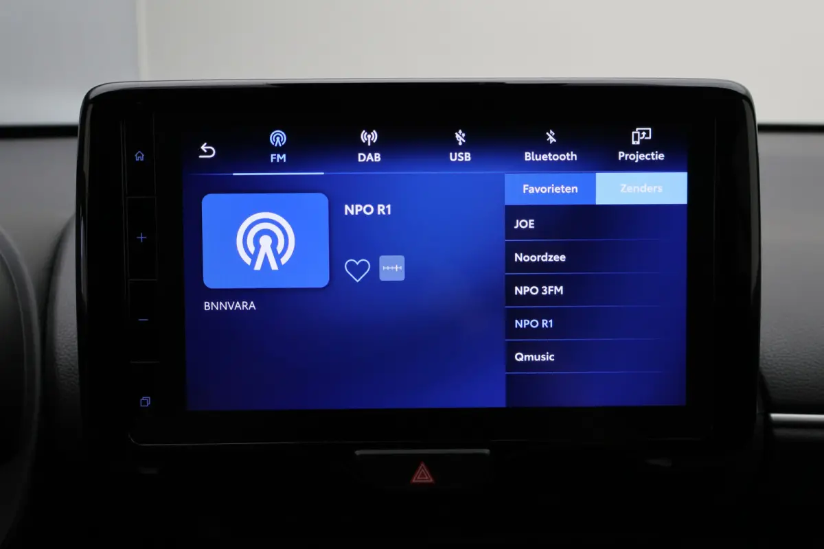1.5 Hybrid Adventure Winterpakket, Climate, ACC, Camera, Apple Carplay, LED, PDC, 17''