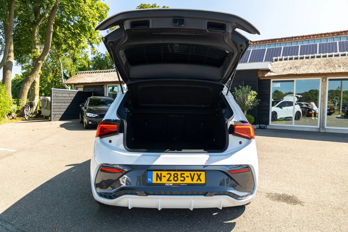 Copper Edition One 62 kWh Soh 89% I Panoramadak I Adaptive Cruise I 360 Camera I CarPlay I Android I NL Auto I NAP