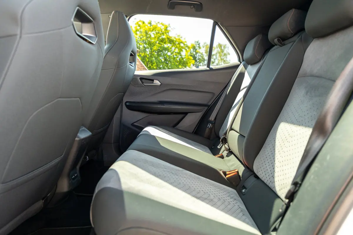 Copper Edition One 62 kWh Soh 89% I Panoramadak I Adaptive Cruise I 360 Camera I CarPlay I Android I NL Auto I NAP