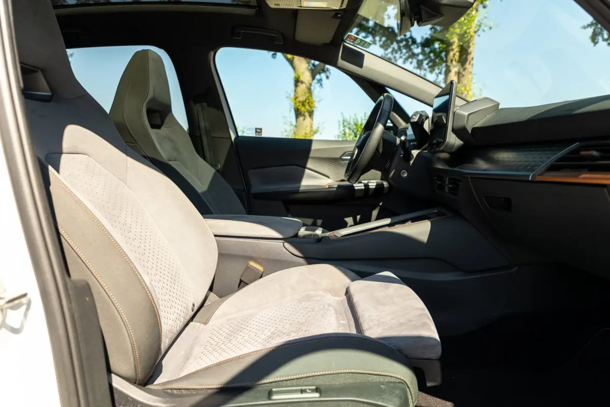 Copper Edition One 62 kWh Soh 89% I Panoramadak I Adaptive Cruise I 360 Camera I CarPlay I Android I NL Auto I NAP