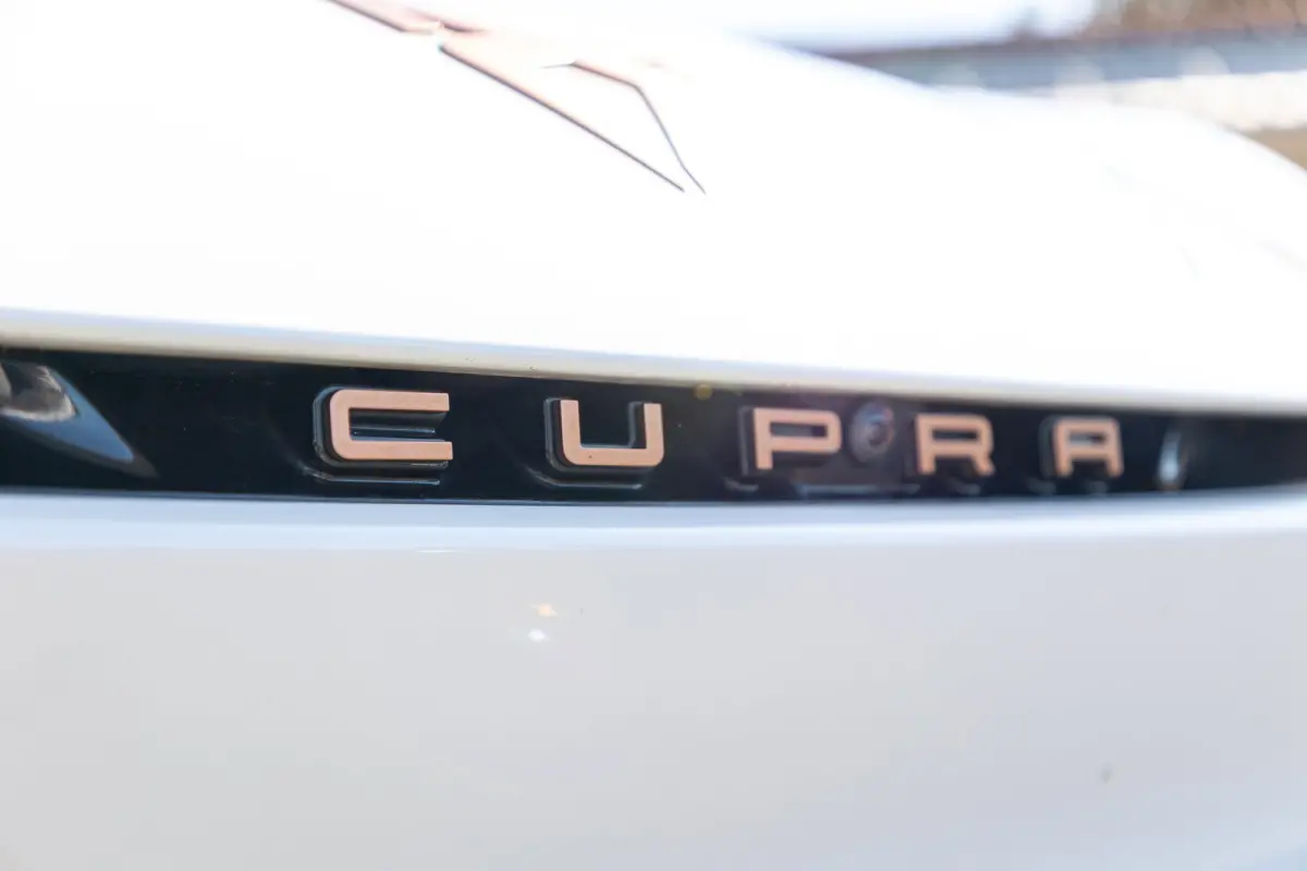 Copper Edition One 62 kWh Soh 89% I Panoramadak I Adaptive Cruise I 360 Camera I CarPlay I Android I NL Auto I NAP