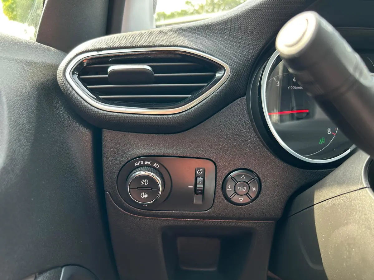 1.2 Turbo Ultimate, camera, trekhaak, carplay, head up display, keyles entry en go