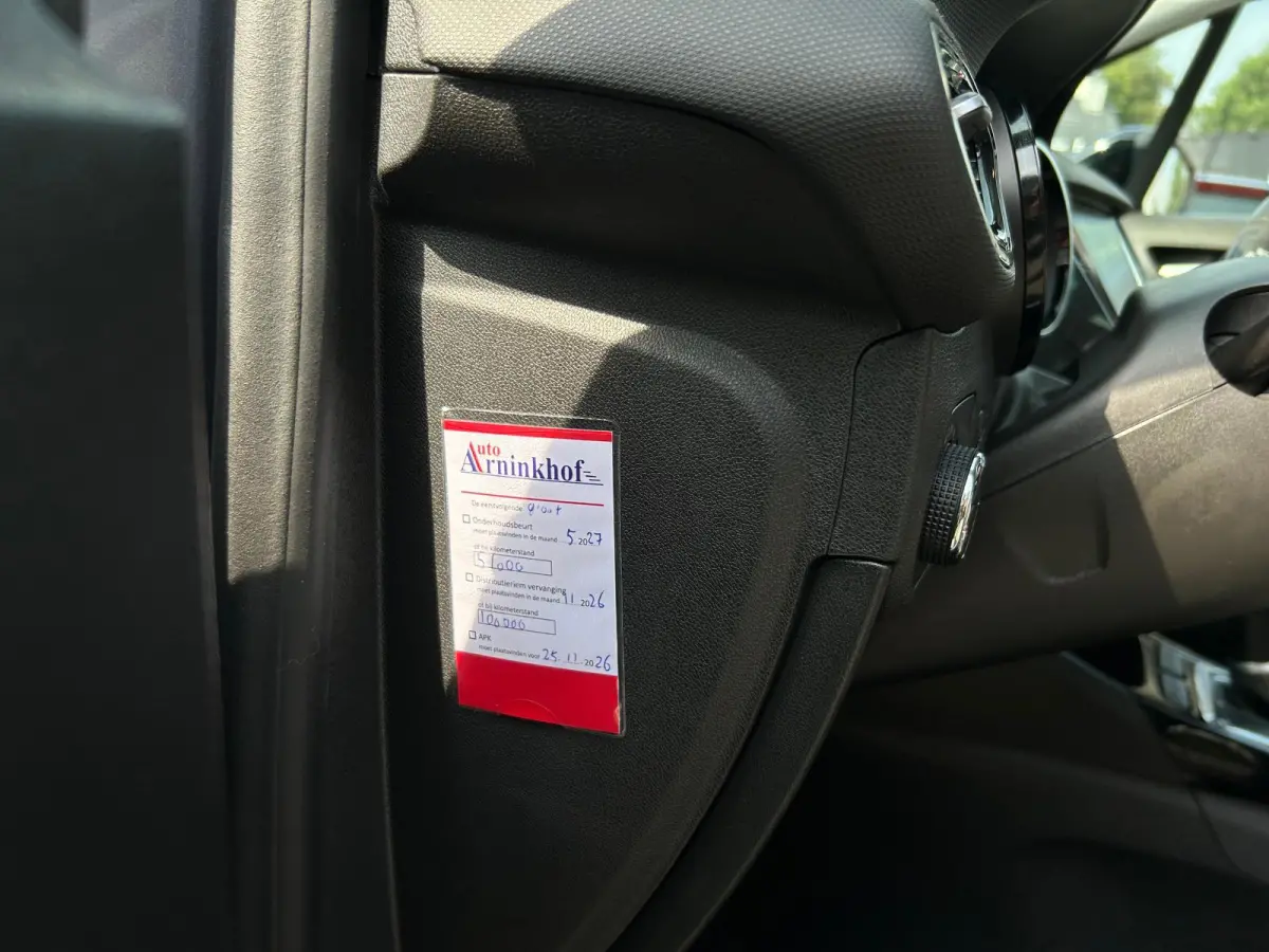 1.2 Turbo Ultimate, camera, trekhaak, carplay, head up display, keyles entry en go