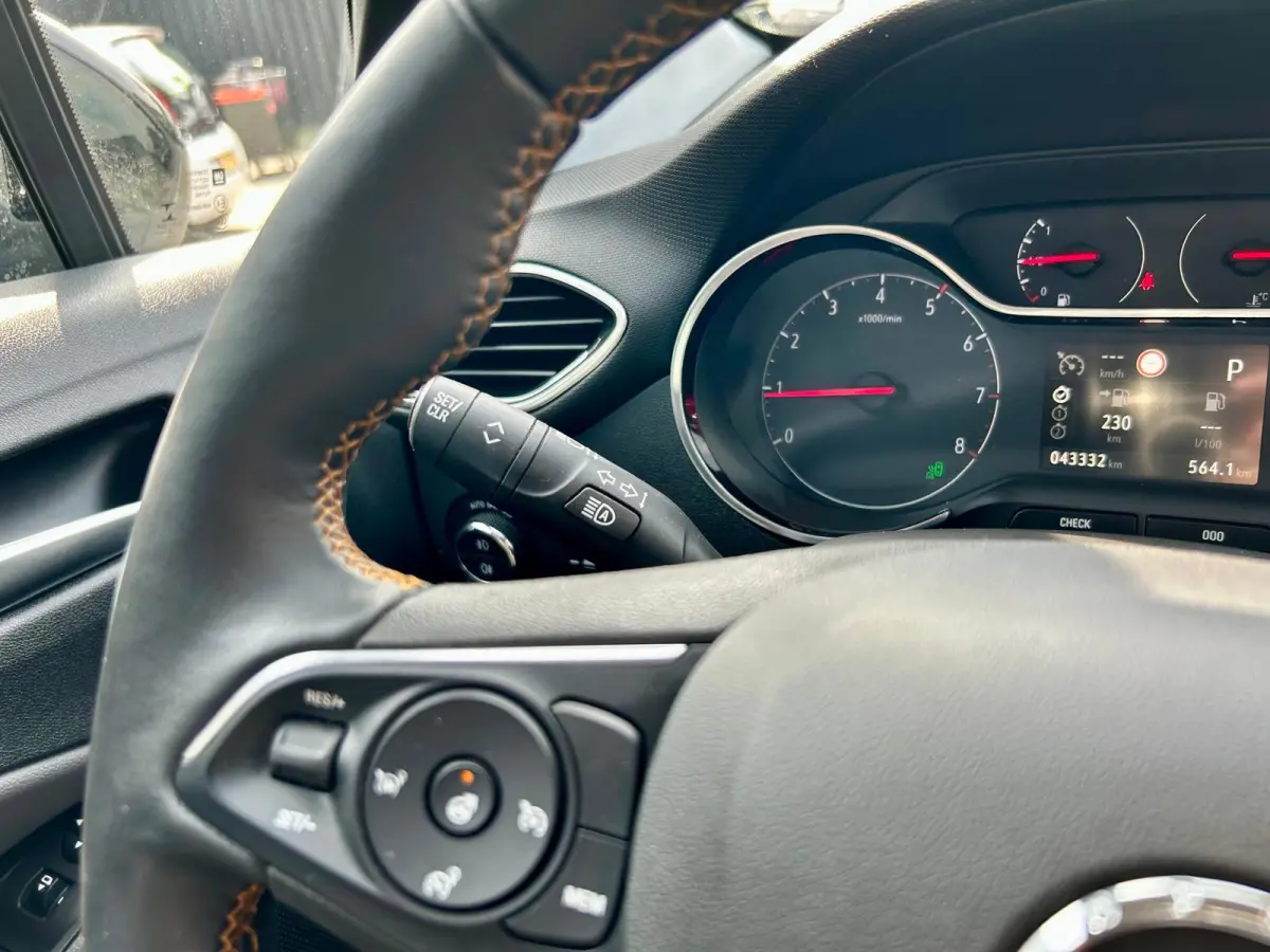 1.2 Turbo Ultimate, camera, trekhaak, carplay, head up display, keyles entry en go