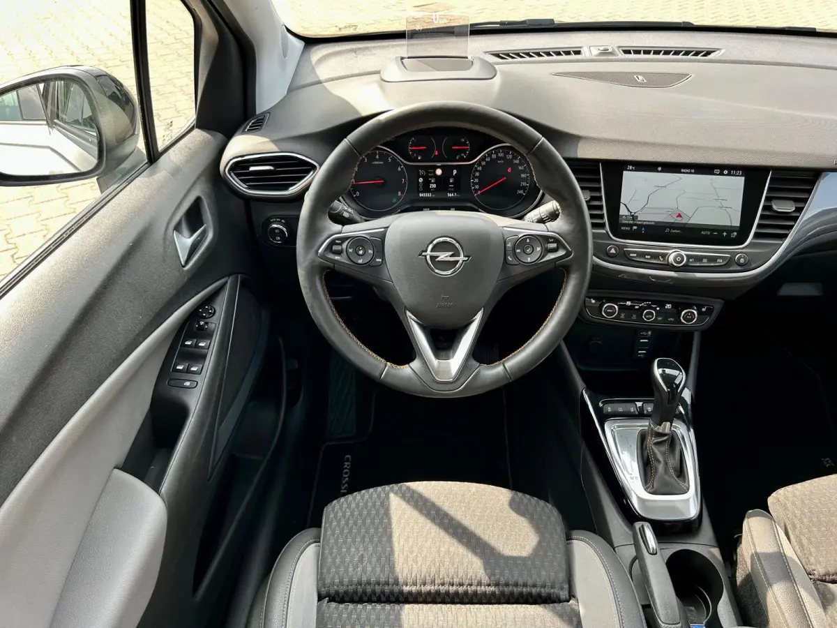 1.2 Turbo Ultimate, camera, trekhaak, carplay, head up display, keyles entry en go