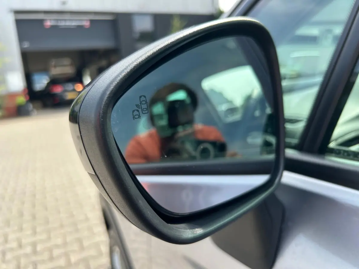 1.2 Turbo Ultimate, camera, trekhaak, carplay, head up display, keyles entry en go