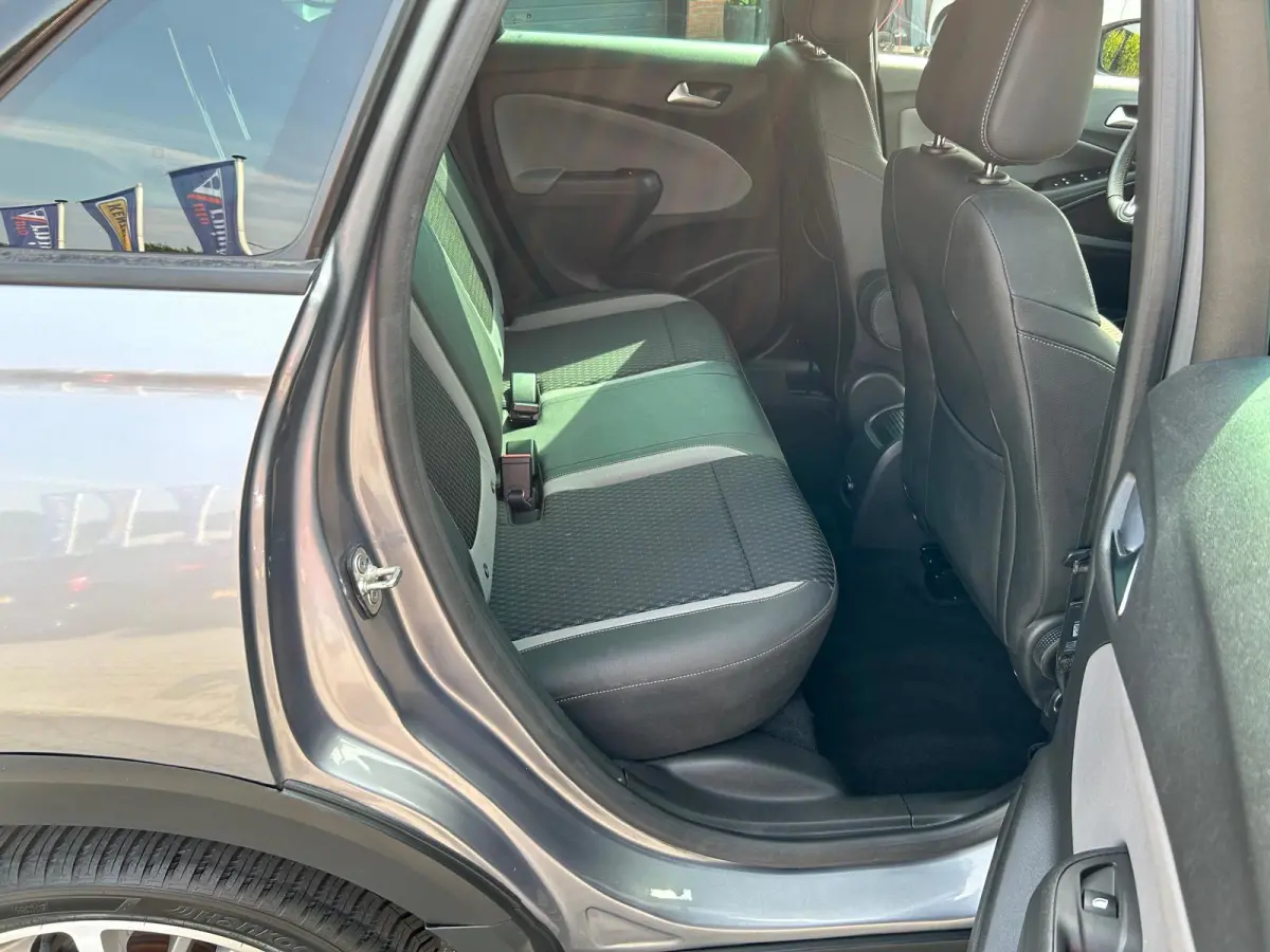 1.2 Turbo Ultimate, camera, trekhaak, carplay, head up display, keyles entry en go