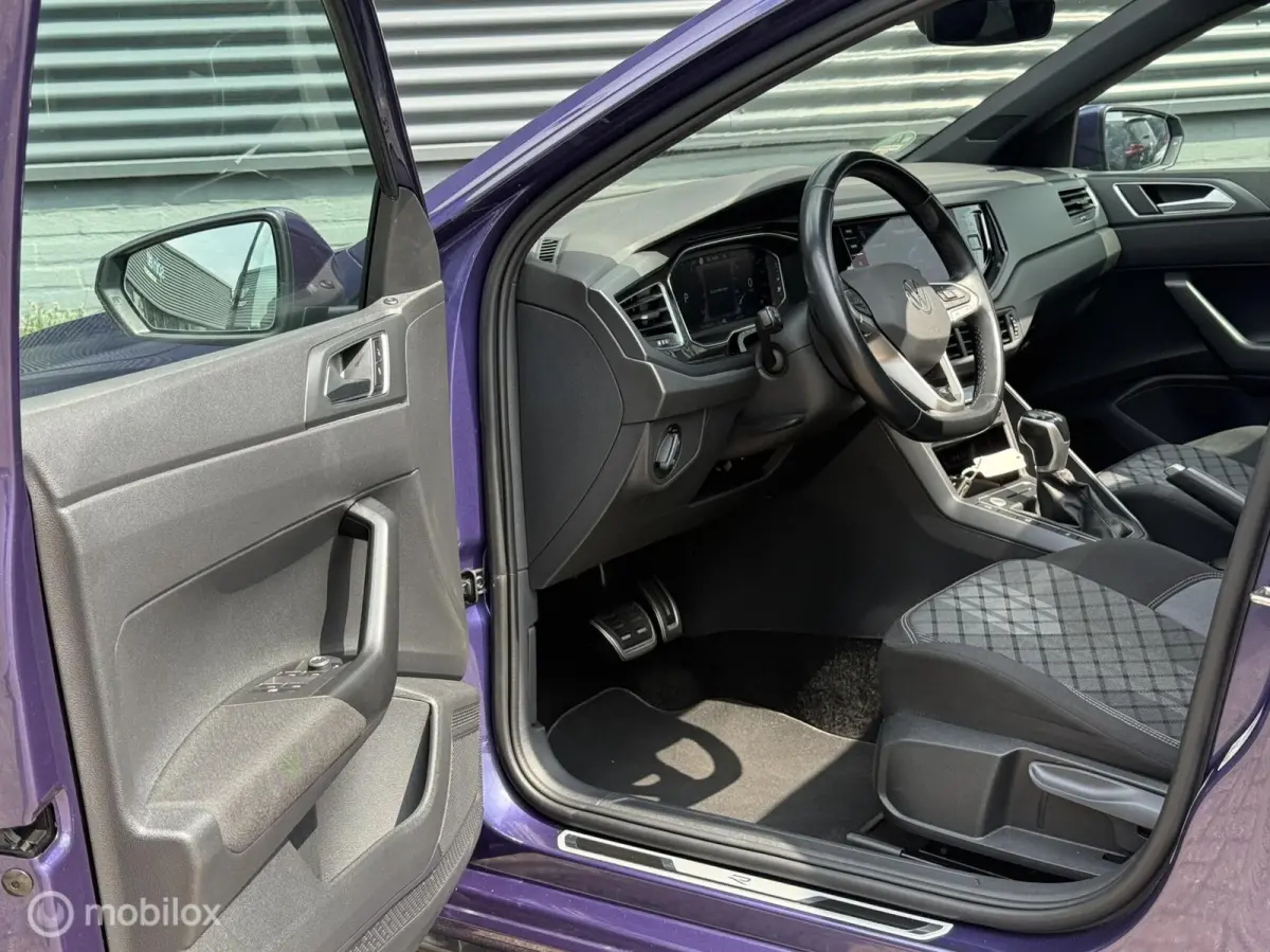 1.0 TSI 3xR-Line - Pano - Camera - Dsg - IQ Light -