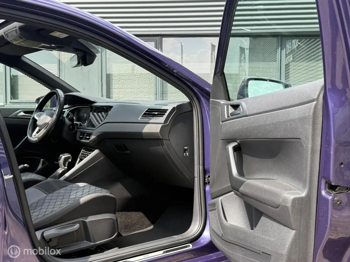 1.0 TSI 3xR-Line - Pano - Camera - Dsg - IQ Light -