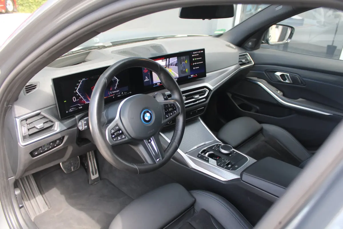 330e M-Sport Pro | ACC | Head-up | HK | 19''